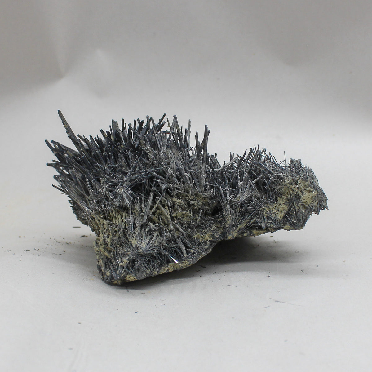 Stibnite Cluster #004